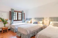 Beautiful garden, spectacular view and privacy, ideal for nature lovers. Tegueste 호텔