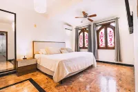 Luxury and Comfort a Block from the Beach with Private Pool and Incredible Views