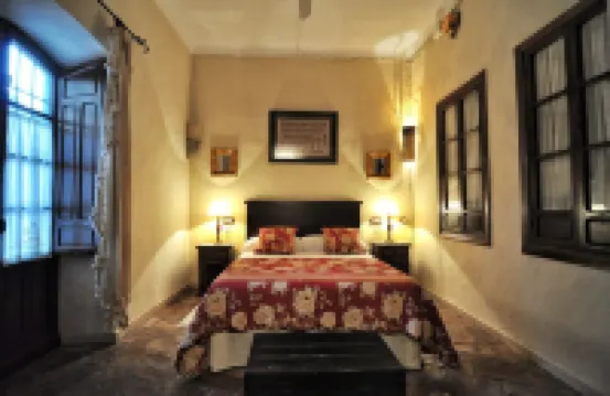 THE BALCONY OF THE OLIVE TREES