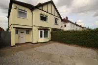 Stunning Service Accommodation, Ideal Location Ashby Scunthorpe Sleeps upto 5 Hotel in zona Tesco Express