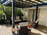 Stylish & comfortable, new Salt Water Hot Tub & 1 mile away from 5th Ave & Beach