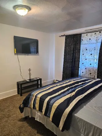 Tranquil 1-bedroom apartment with AC in East Orange