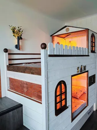 Studio apartment on the seafront Отели в г. Пор-ла-Нувель