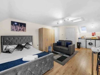 LT Properties Studio Apartment Central Luton