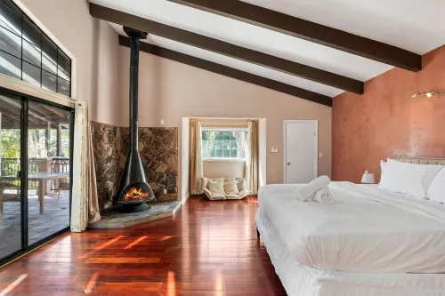 Family friendly Cozy Home in the heart of Studio City