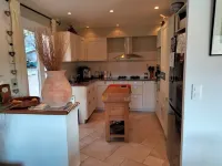 180m2 villa, 3 bedrooms, 3 bathrooms, air-conditioned, covered terrace, barbecue, swimming pool. Hotels in Collobrieres