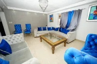 Spacious 7-bedroom villa in charming Santo Domingo Este with AC, WiFi