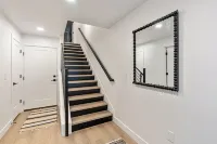 Wake to breathtaking views! - WIFI/FIREPLACE/AC Hotels in Millcreek