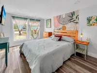 Birds of Paradise - 5 min from NAS - 7 min from Downtown Pensacola! Hotels in Warrington