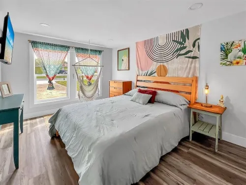 Birds of Paradise - 5 min from NAS - 7 min from Downtown Pensacola! Hotels in Warrington