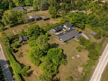 "Sven" - 250m to the Fjord