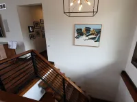 Spacious modern mountain style home with beautiful western views in Corning, NY Hotels in Erwin