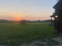 Newly added studio apartment, above garage. Hotels in Phillips County