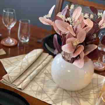 Royal Homestay;A Beautiful, Cozy, Calm, and big enough home stay in Arusha Dining/Meeting Rooms