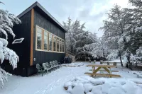 Modern Cabin. Communal Sleeping - 2 Queen Beds + Full Trundle