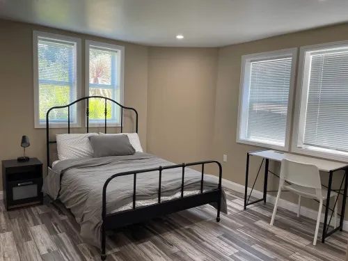 Alameda Modern Victorian 2BD unit D