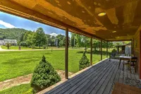Dream Valley Mountain View Cabin w/ Covered Porch! - Homestays
