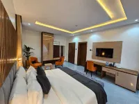 Reens Suites and Apartment Hotels in Ozuaha