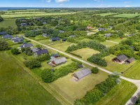 "Arlin" - 380m to the Fjord Hotels in Vemb