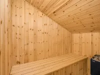 "Thala" - 35m from the sea