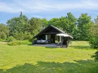 "Urban" - 140m from the sea Hotels in Martofte