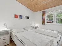 "Signe" - 850m from the Sea - 4-Star