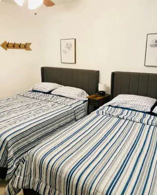 Fun House !¡ Come to Relax or Have Fun ☀️ Hotel in zona Royal Plaza Shopping and Office Complex