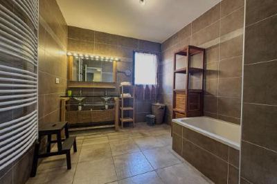 Superior Chalet #Lemasdoisans au Pied de l'Alpe d'Huez Via Bourg d'Oisans l'Etoile des Glaciers Photo