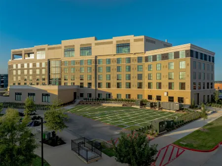 Hotel Avail Rogers, Tapestry Collection by Hilton