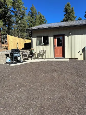 Amazing secluded apartment on 27 acres with Pikes Peak view
