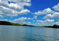 Studio Cabin – Pet-Friendly Retreat Near Lake Greeson & Kirby Landing Marina