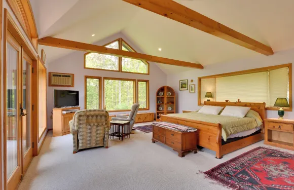 寧靜貝德福德度假屋：甲板和壯麗景色！