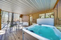 Cabin w/ Private Hot Tub: 2 Mi to Broken Bow Lake! - Wifi