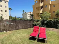 Ground floor with garden and views 400 meters from the beach