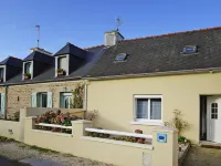Cottage by Goëlo Coast with Sea Views Hotels in Paimpol