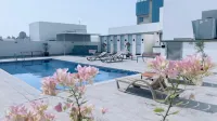 BW Suites & Spa - Rooftop Pools