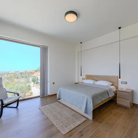Villa in Sternes with Pool & Mountain Views