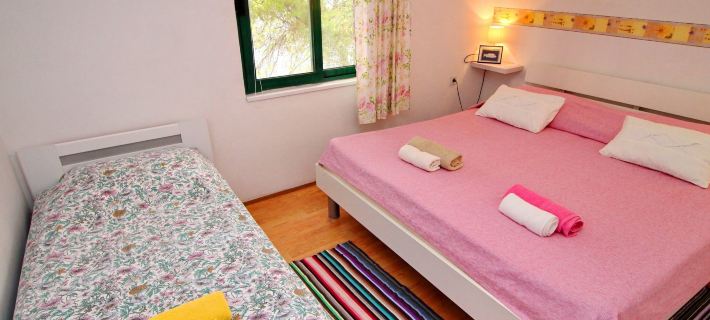 Apartments Sunset - One Bedroom Apartment with Terrace and Sea View Hotels in Blato