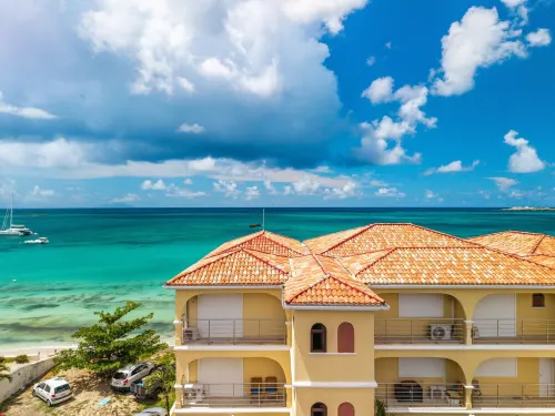 The Penthouse at LaSiesta Stunning Views in Luxurious Surroundings!