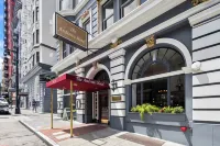 安德魯斯飯店 波希米亞俱樂部附近的飯店