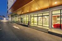 Plaai Plus Hotel Bowin Hotels in der Nähe von Wat Map Toei