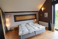 Delightful Villa in Sourbrodt with Swimming Pool Terrace Các khách sạn ở 