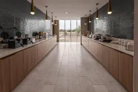 La Quinta Inn & Suites by Wyndham Phoenix West / Glendale - breakfast