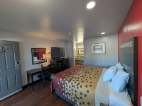 Crossroads Inn - Downtown Sacramento