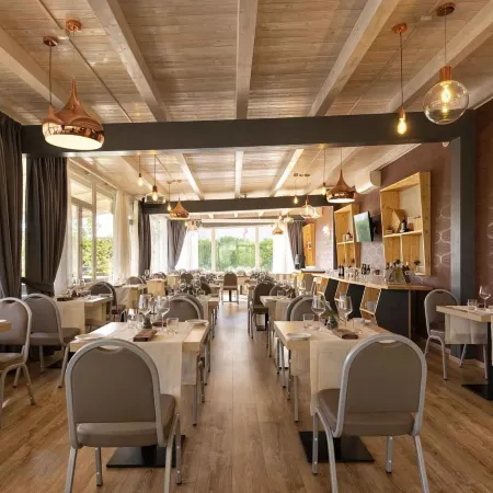 Simon Hotel