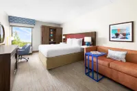 Hampton Inn Long Island/Islandia - Pet friendly