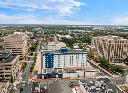 더블트리 바이 힐튼 다운타운 윌밍턴 - 리걸 디스트릭트