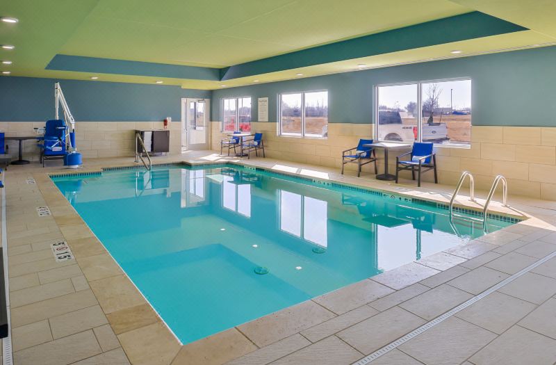Holiday Inn Express & Suites Lee's Summit - Kansas City by IHG photo 3