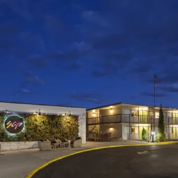 Scp Colorado Springs Hotel Отели рядом с Аэропорт Петерсон-Филд