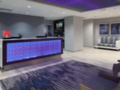 芝加哥伯爾裏奇歡朋套房酒店 布爾里奇酒店